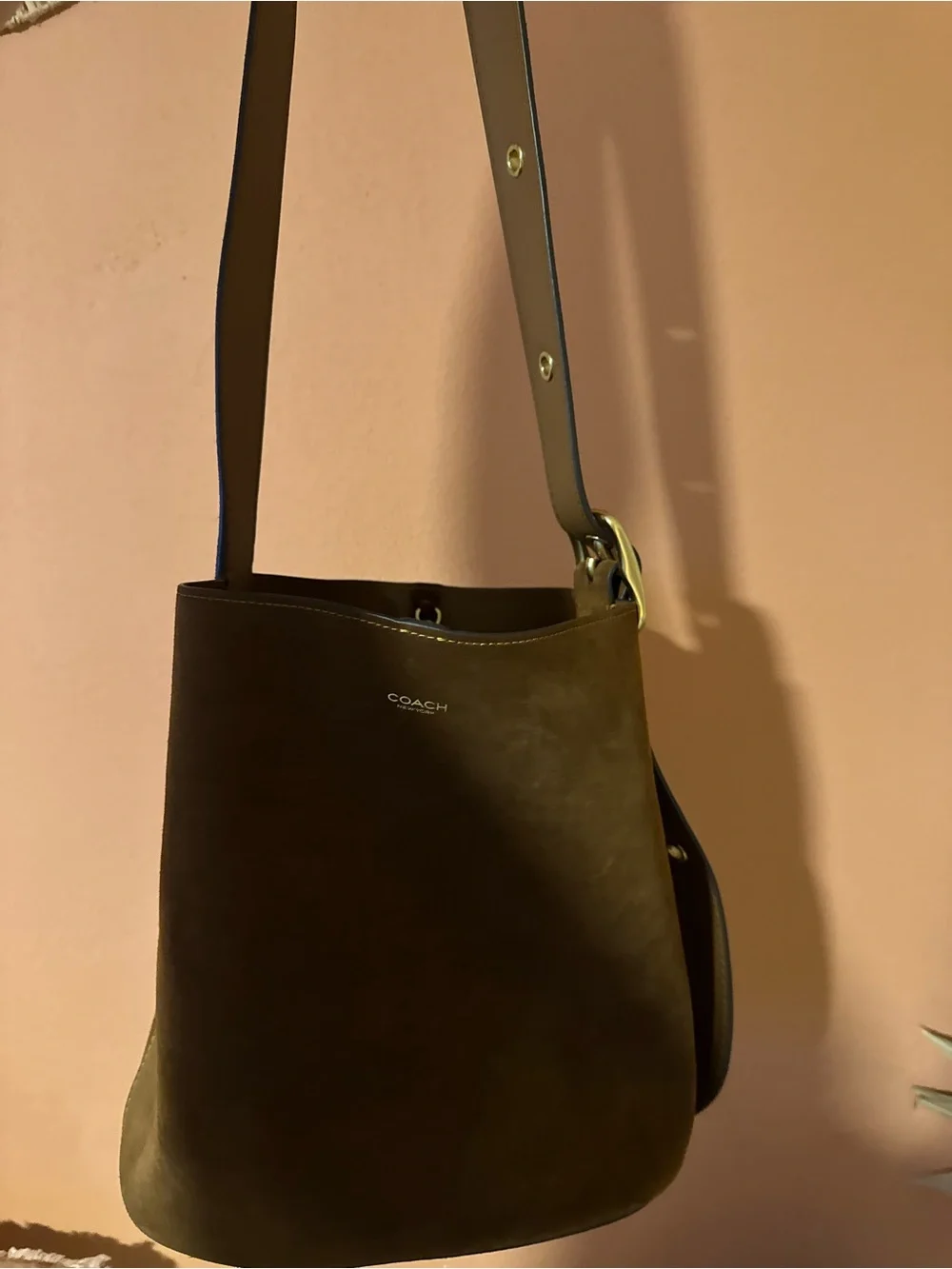 Coach Bleeker Bucket in Watm Brown Suede